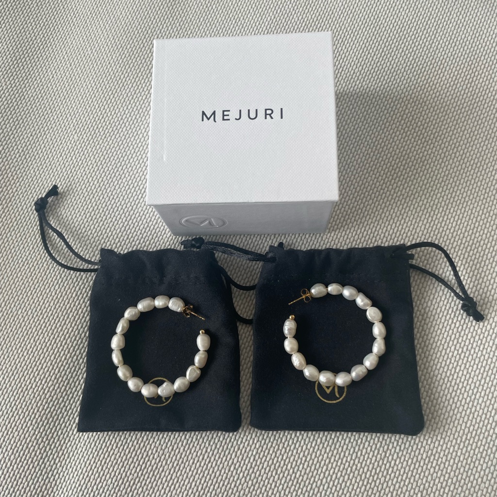 Mejuri Bold Pearl Hoops